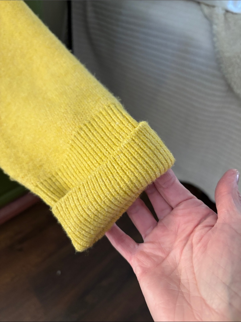 Women’s Oversized Mustard Mountain Horizon -Pattern Crewneck Wool Sweater - Picture 3 of 4